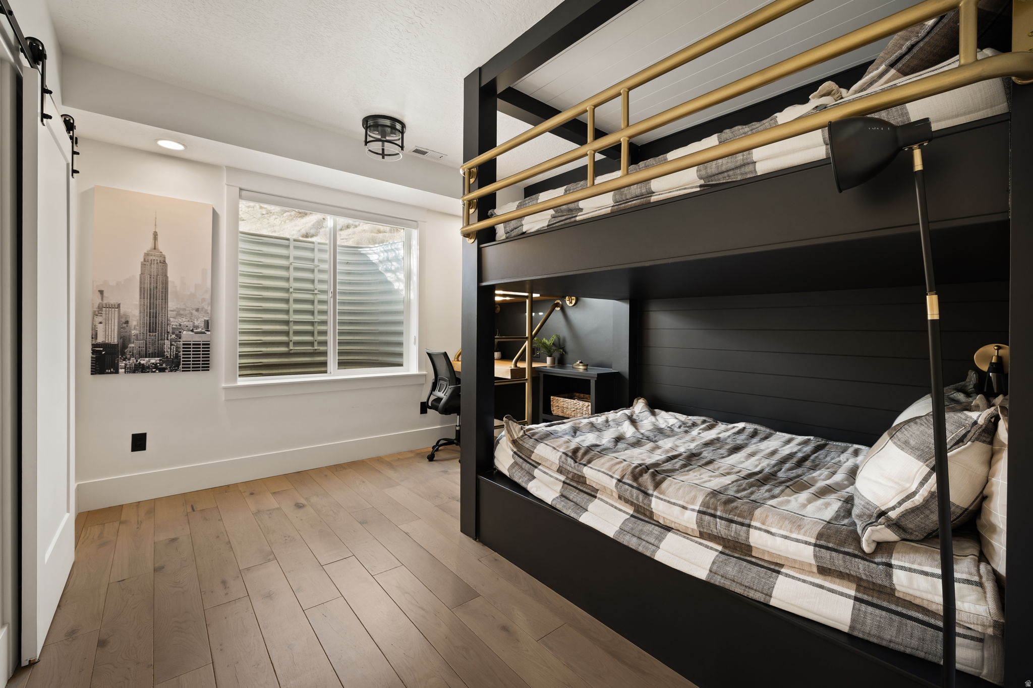 TRAVERSE MOUNTAIN - Residential