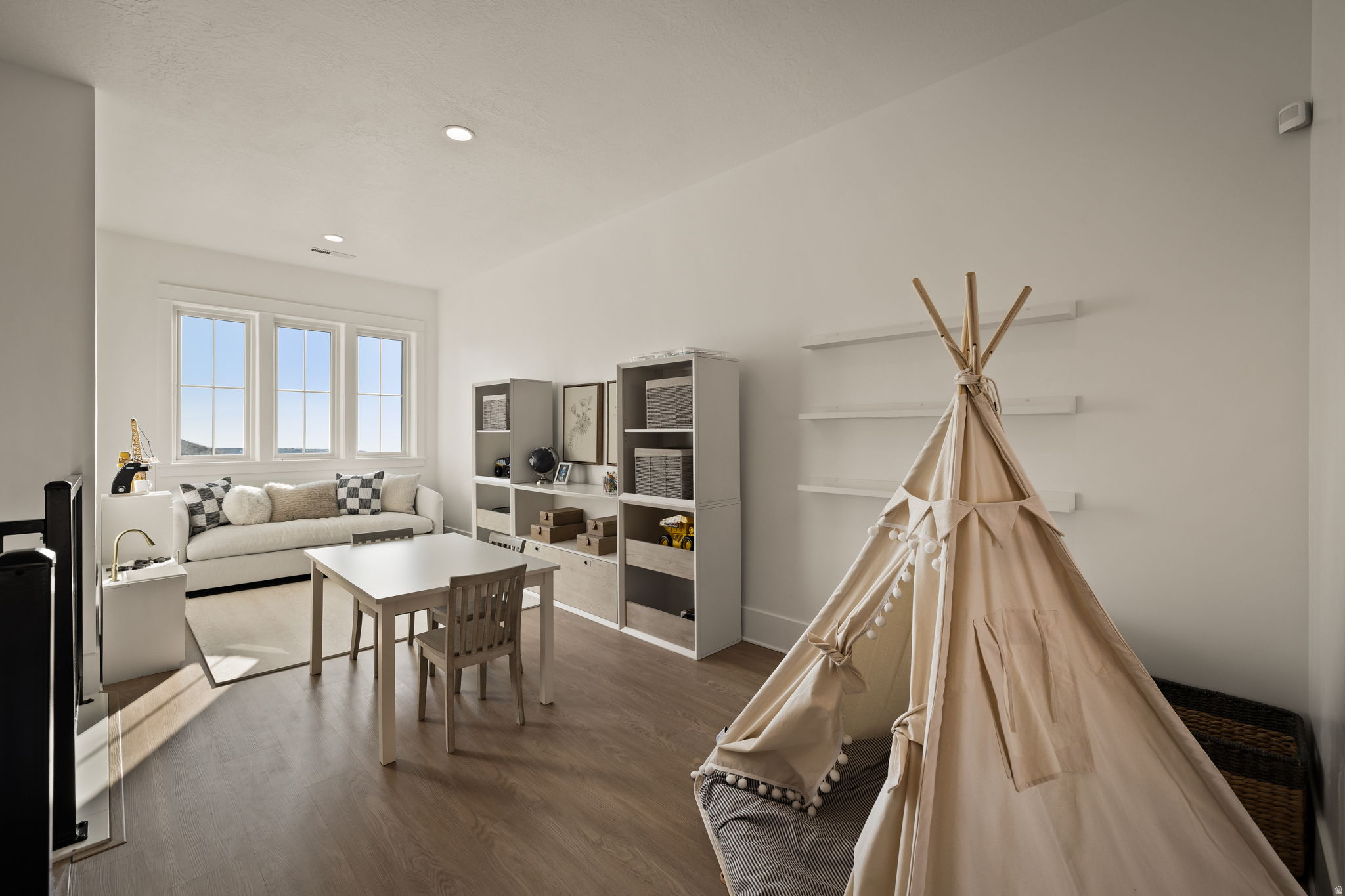 TRAVERSE MOUNTAIN - Residential