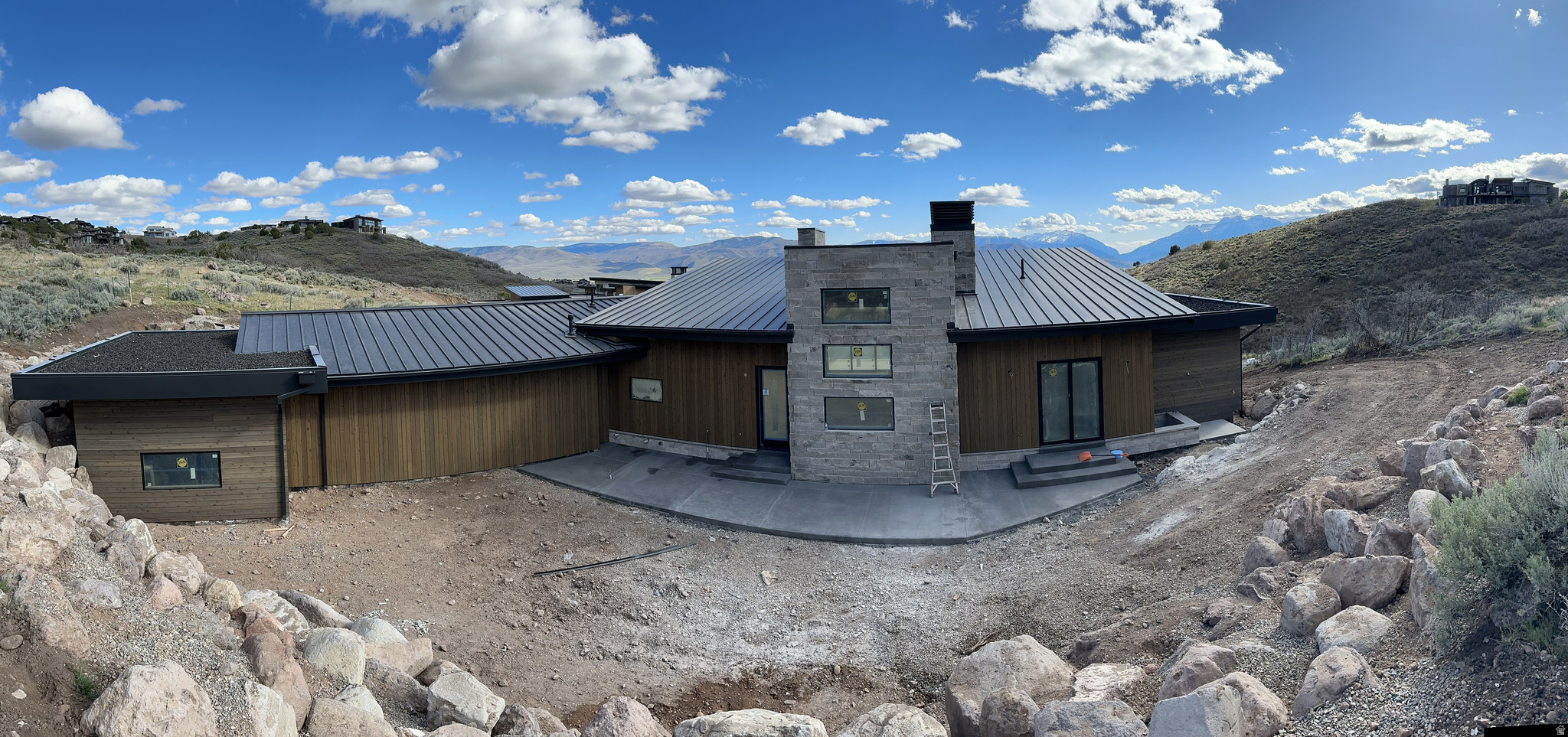 RED LEDGES - Residential