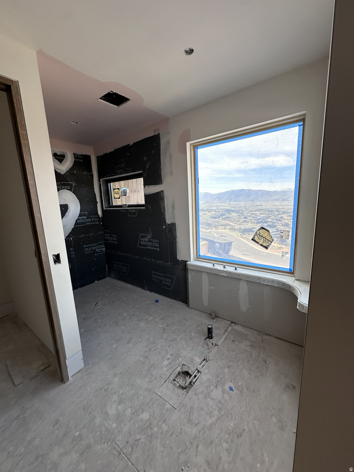 RED LEDGES - Residential