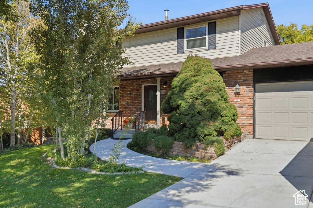 Photo of 942 W RIVERBEND DR, Salt Lake City, UT 84123 (MLS # 2190965)