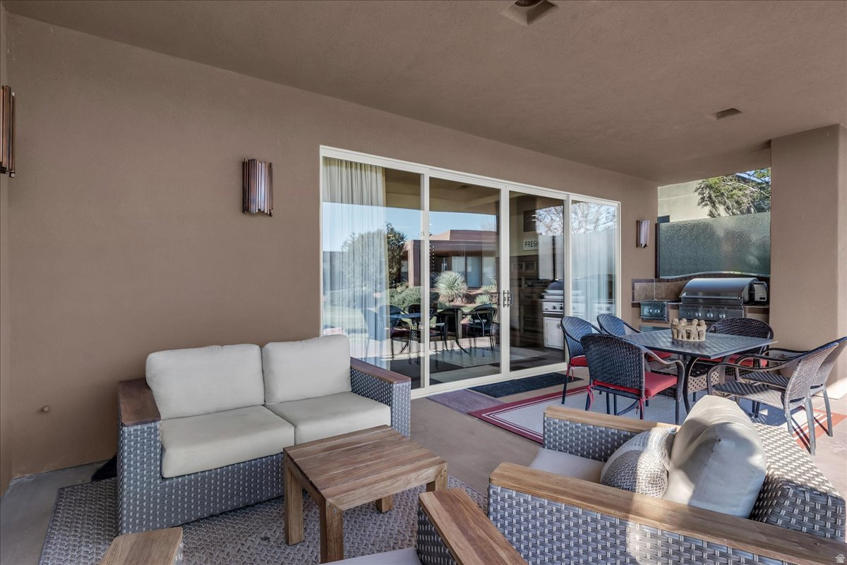 PAIUTE SPRINGS AT ENTRADA - Residential