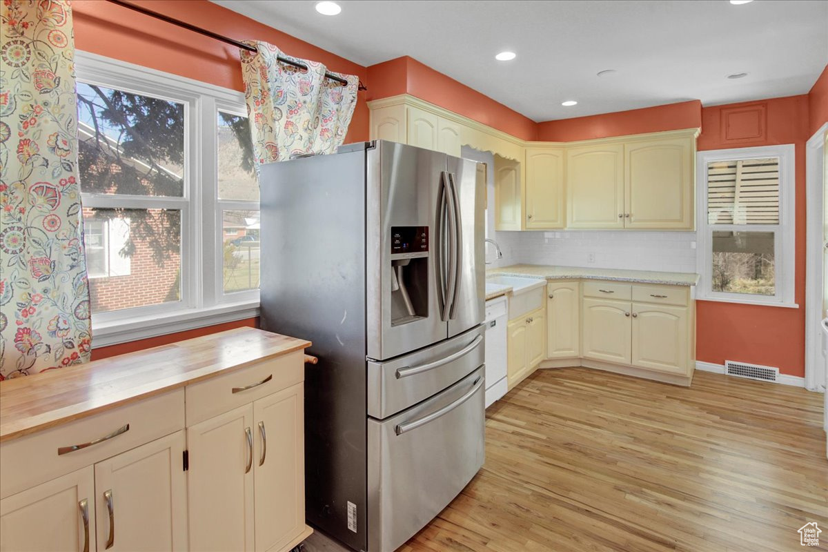 Brigham City, Utah 84302, United States, 6 Bedrooms Bedrooms, ,2 BathroomsBathrooms,Residential,Active,228797