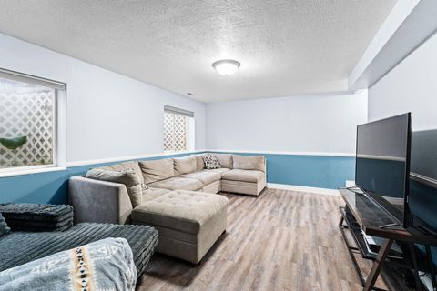 Tiny photo for 1563 E MOUNTAIN VIEW DR, Spanish Fork, UT 84660 (MLS # 2133929)