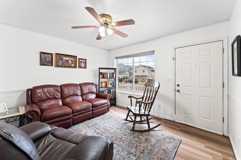 Tiny photo for 1563 E MOUNTAIN VIEW DR, Spanish Fork, UT 84660 (MLS # 2133929)