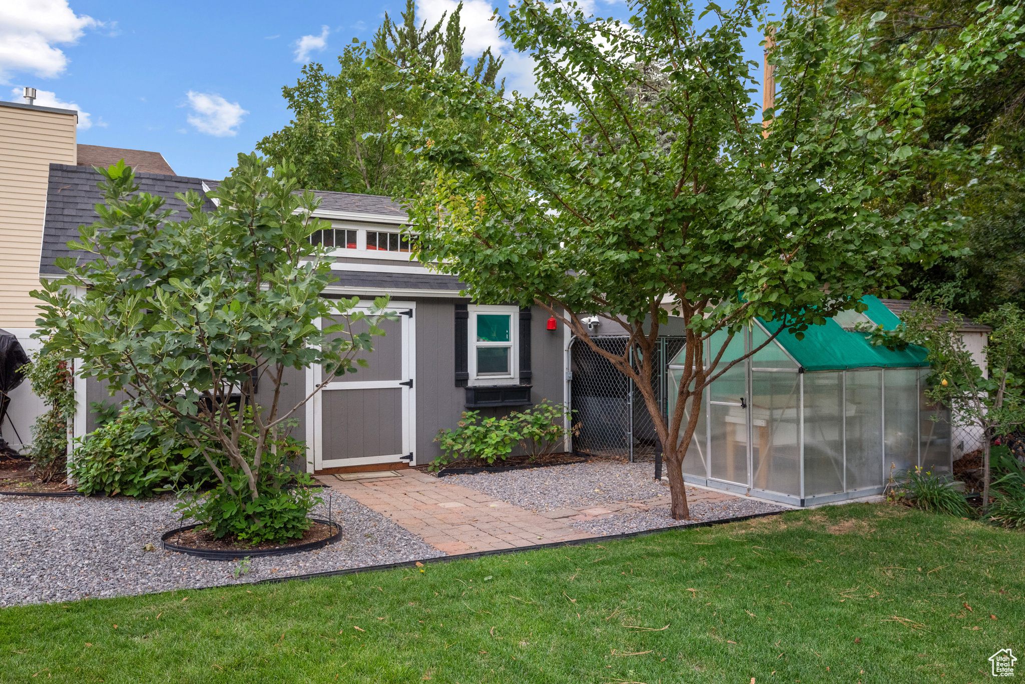 LINCOLN GARDENS - Residential