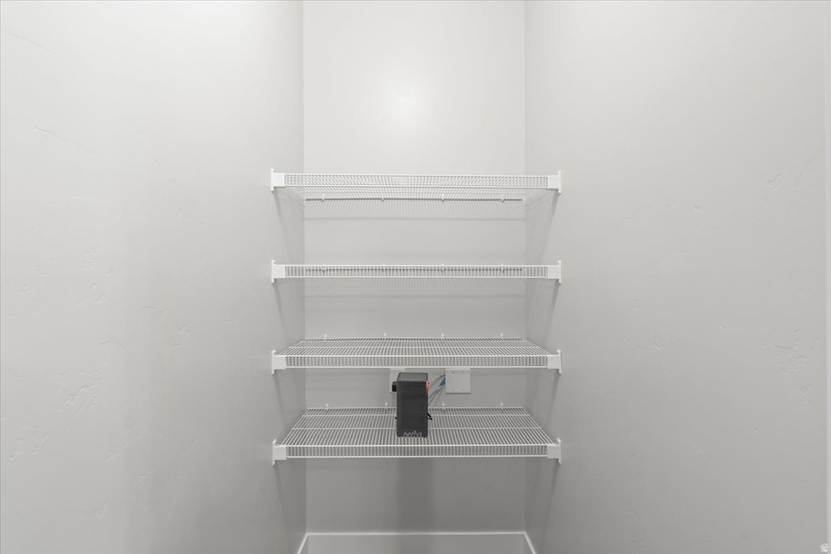 QUAILHILL AT MT SARATOGA - Residential