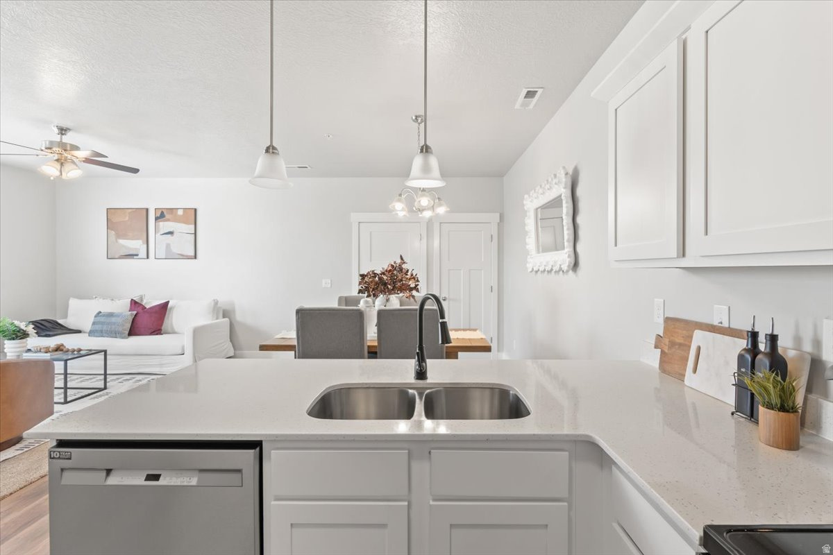 QUAILHILL AT MT SARATOGA - Residential