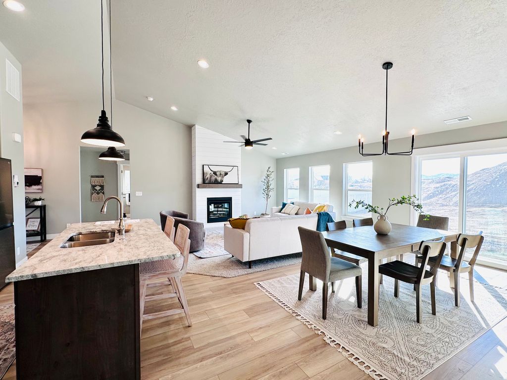 Photo of 159 S FREEDOM WAY #213, Grantsville, UT 84029 (MLS # 2140965)