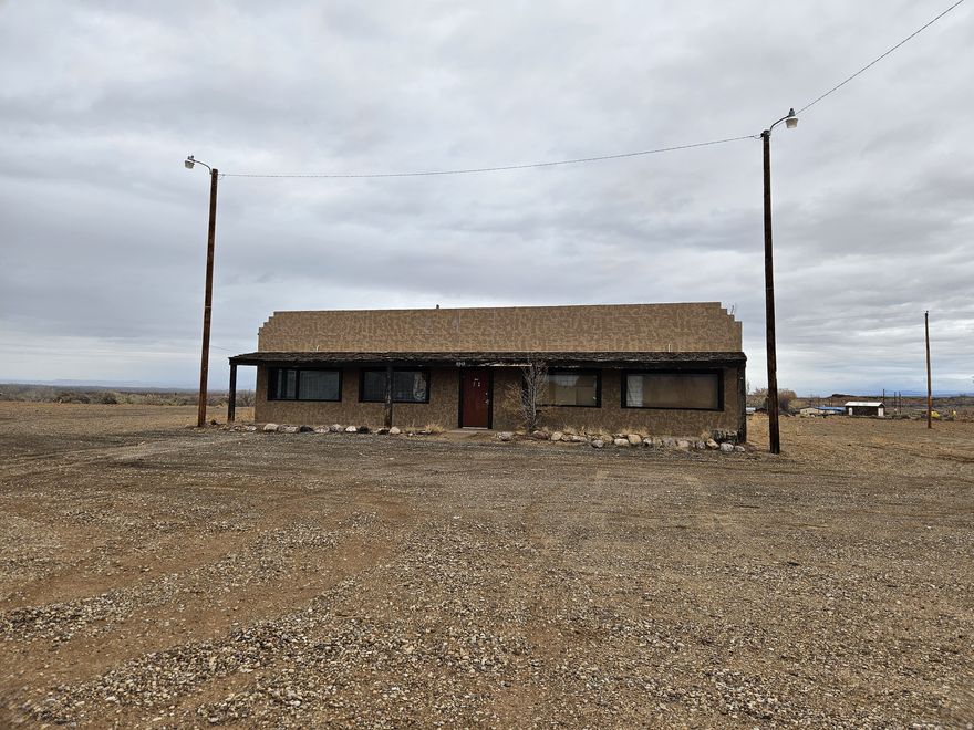 625 FEET OF US HIGHWAY 40 FRONTAGE | HIGH VISIBILITY. Uintah County Land Use Code: Fast Food Restaurant / Drive-thru. Between Roosevelt and Vernal and onward to the Utah Colorado Boarder 7.46 Acres. 3962 sqft. Office/Restaurant/Retail Commercial Zoned Building. 240V 3-Phase Power. Kitchen walk-in freezer, pantry, and commercial kitchen appliances included in the purchase price. County Land Use Description: FAST FOOD/RESTAURANT. Buyer to verify all information and do their due diligence. Call listing agent to schedule an appointment.