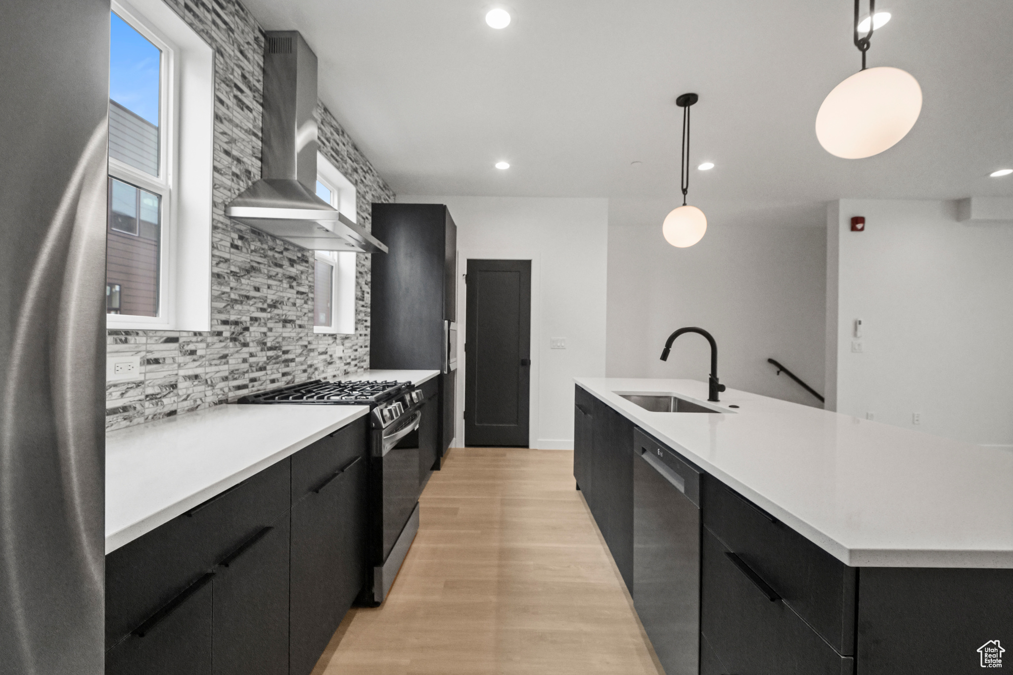 THE MONROE - Residential