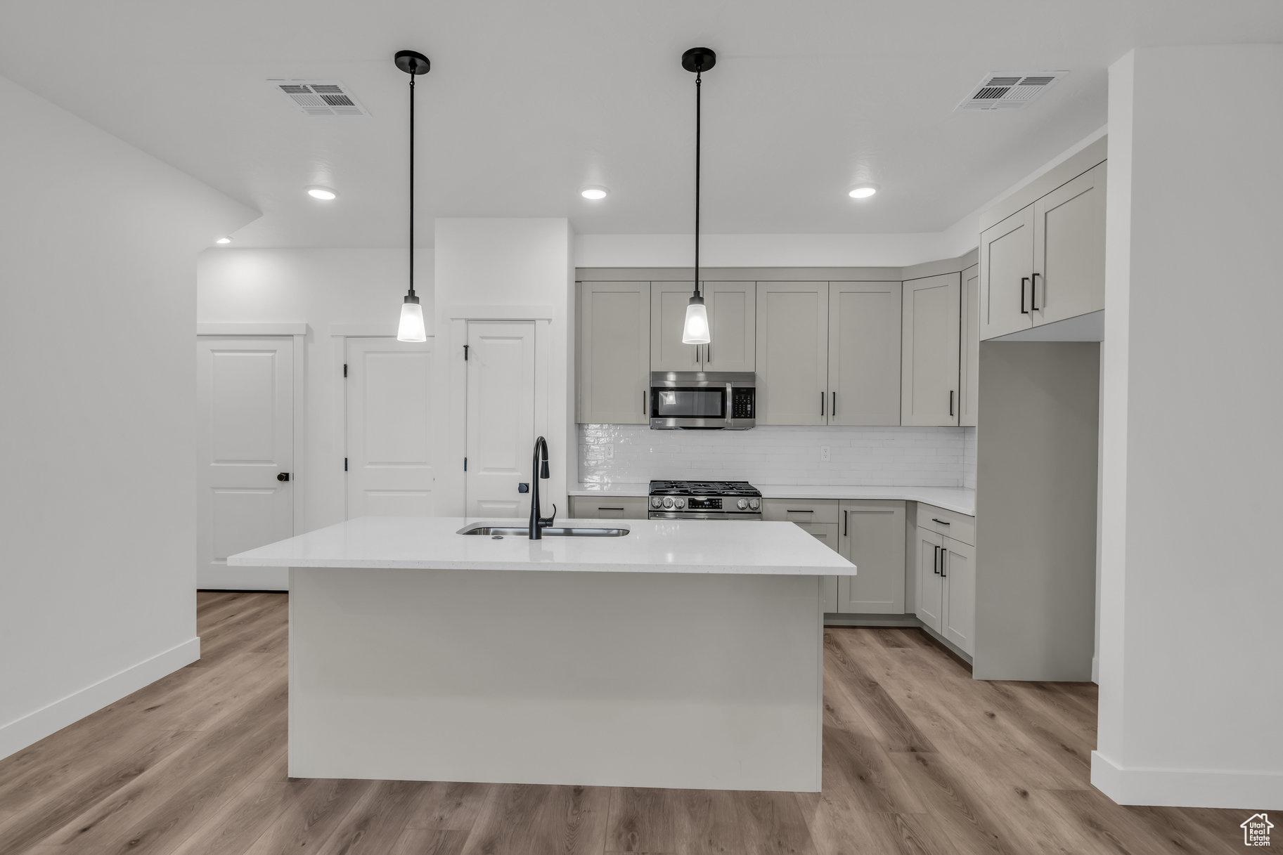 Residential, Saint George, Utah image 6