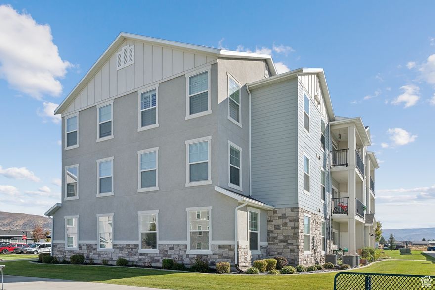 Easily accessible, ground level condo in a great location within the Village on 12th Neighborhood. Offering 3 bedrooms and two bathrooms with a comfortable kitchen and living spaces. The assigned, covered parking spot is conveniently located close to the condo. Enjoy the clubhouse, common volleyball courts, playground, BBQ areas, and splash pad. This unit can be rented.