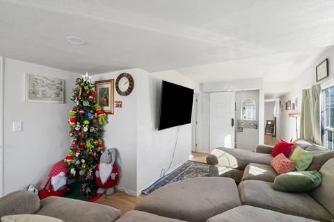 Tiny photo for 313 E VAGABOND DR, Murray, UT 84107 (MLS # 2127373)