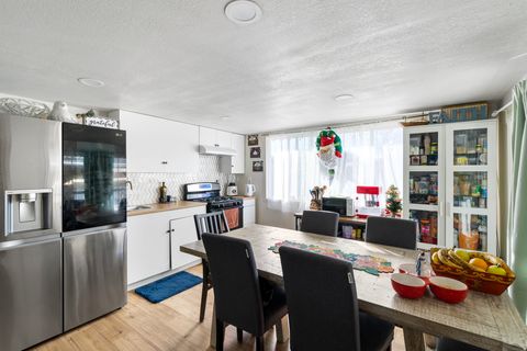 Tiny photo for 313 E VAGABOND DR, Murray, UT 84107 (MLS # 2127373)