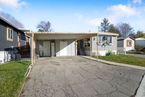 Tiny photo for 313 E VAGABOND DR, Murray, UT 84107 (MLS # 2127373)