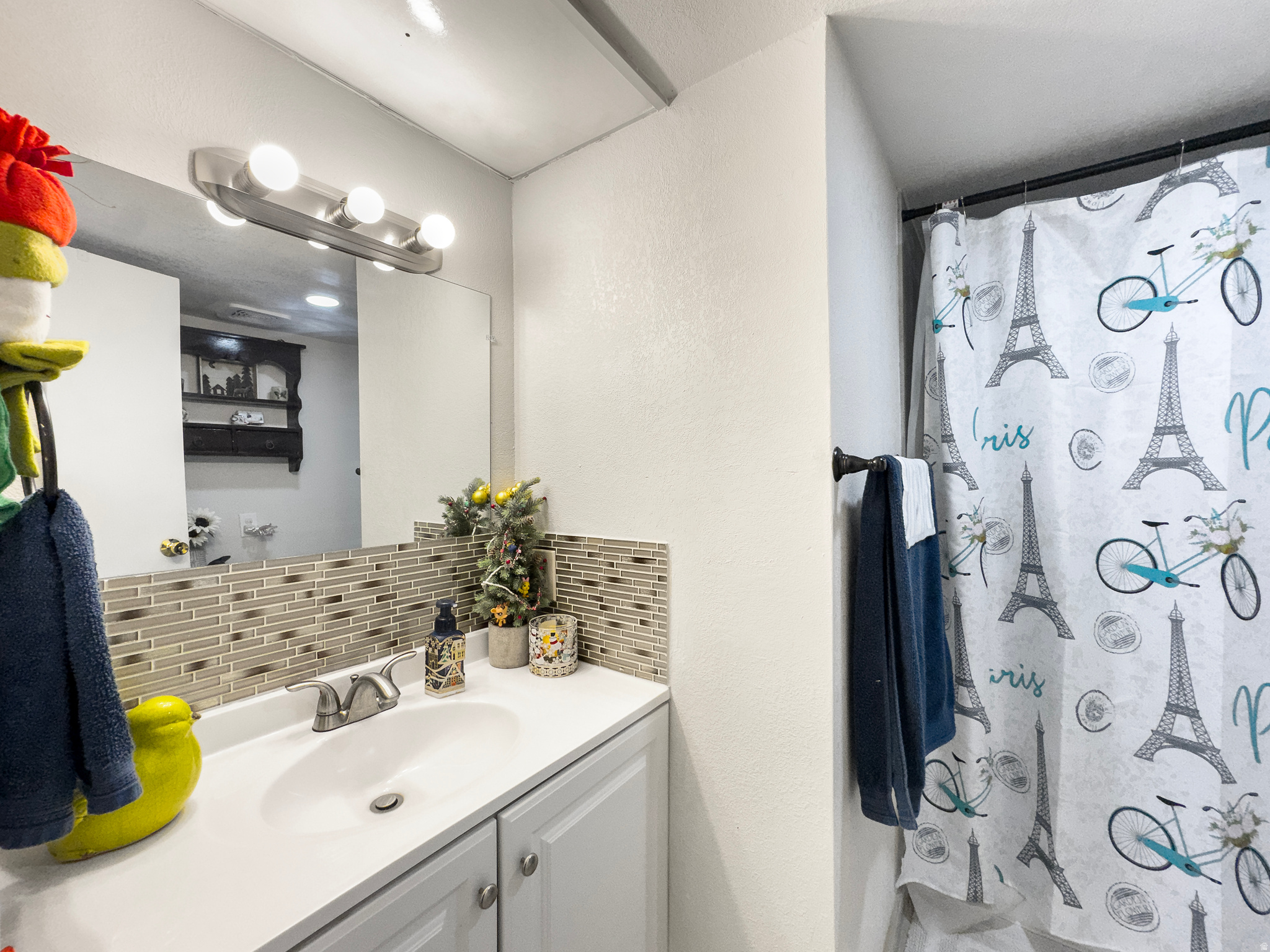 COTTONWOOD COVE - Residential