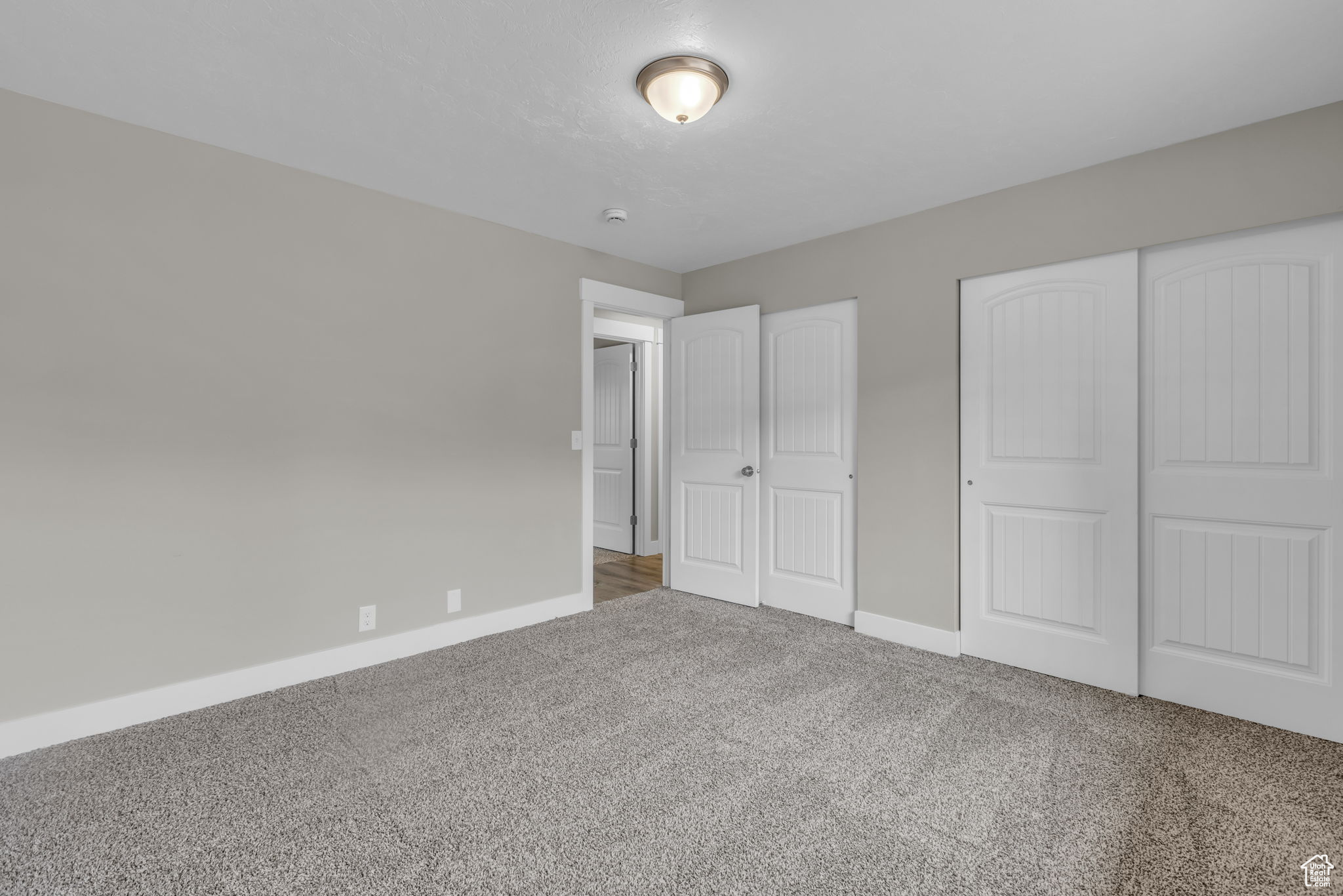 OQUIRRH SHADOWS #15 - Residential