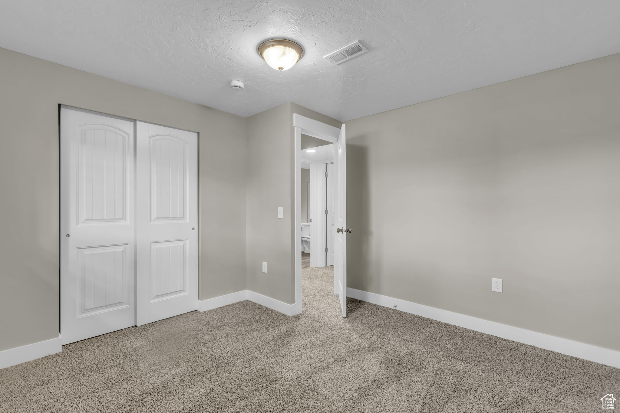 OQUIRRH SHADOWS #15 - Residential