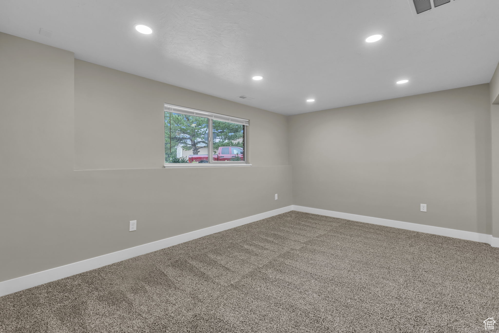 OQUIRRH SHADOWS #15 - Residential