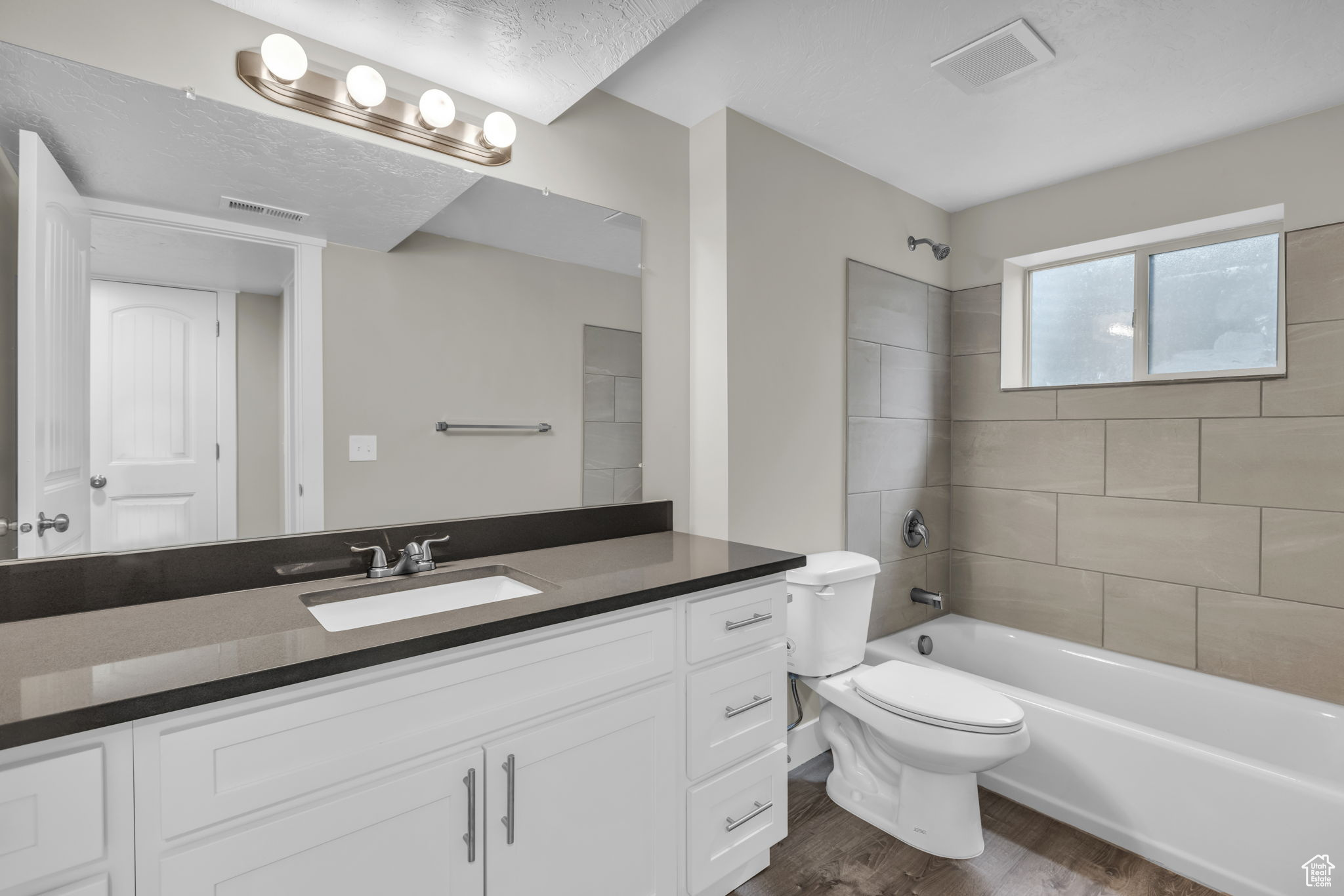 OQUIRRH SHADOWS #15 - Residential