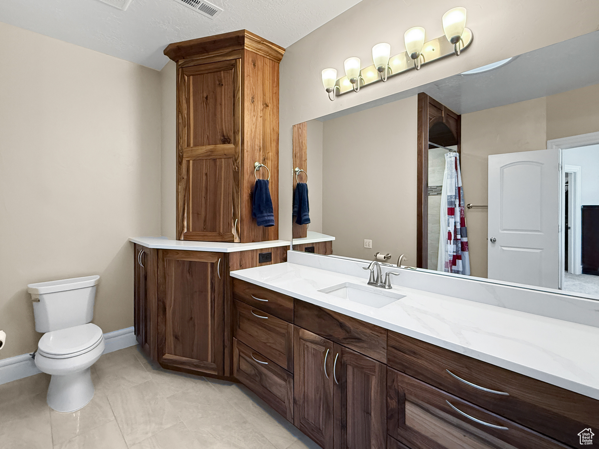 ASPYN ACRES - Residential