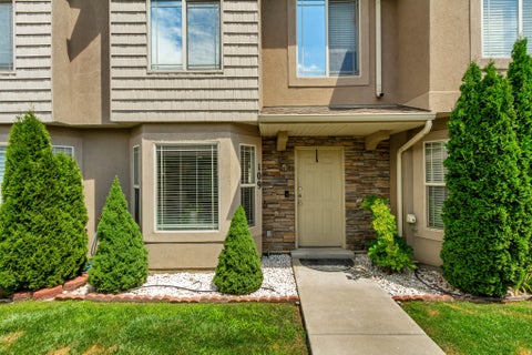 Tiny photo for 109 S TAMARAK CIR, Lehi, UT 84043 (MLS # 2173325)