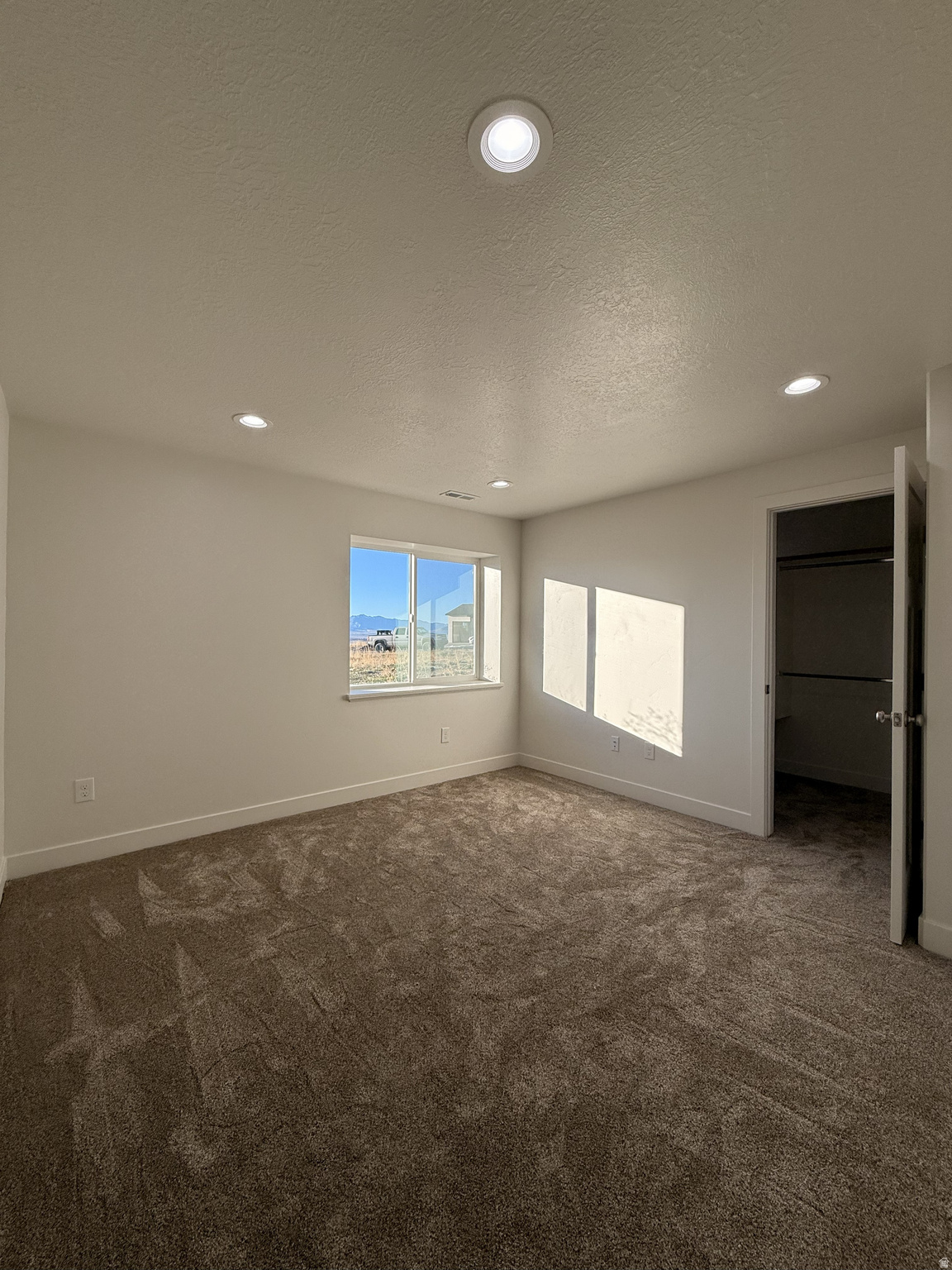 CEDAR BLUFFS SUBDIVISION, PHASE 2 LOT 16 - Residential