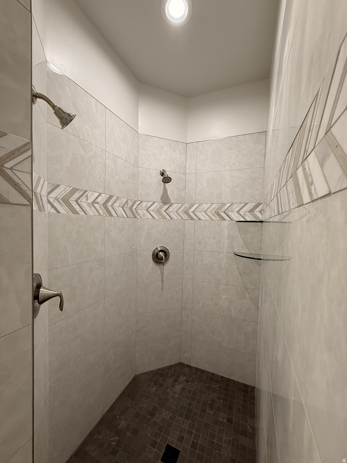 CEDAR BLUFFS SUBDIVISION, PHASE 2 LOT 16 - Residential