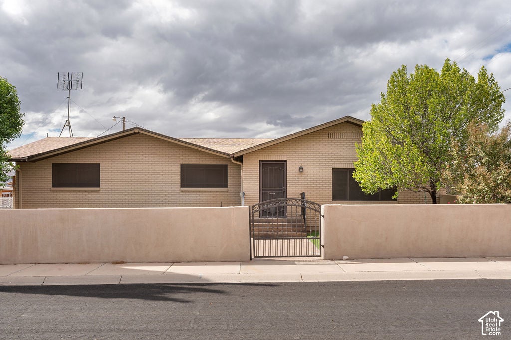 Photo of 10 S 500 W, La Verkin, UT 84745 (MLS # 2188500)