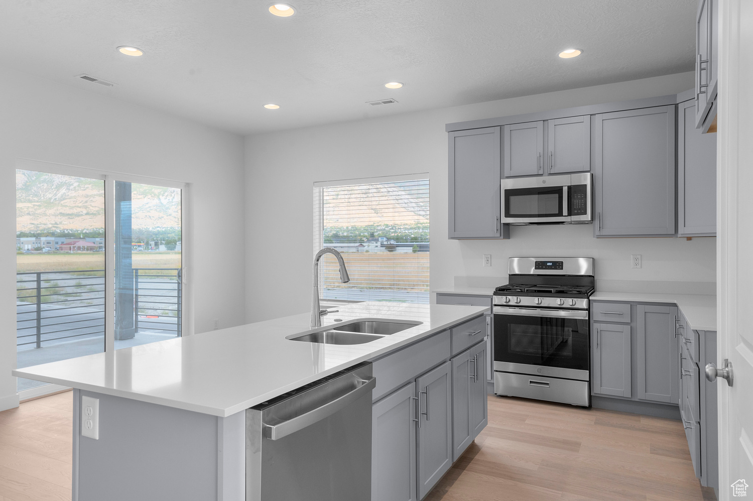 ANDERSON FARMS TOWNS 954 - Residential