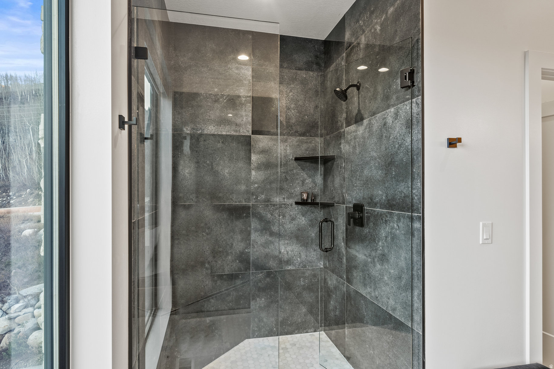 RADIUS CURVE - Residential