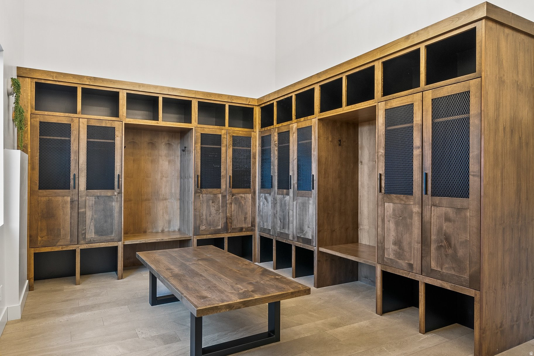 RADIUS CURVE - Residential