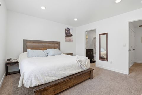 Tiny photo for 1152 E TRIDENT DR, Saratoga Springs, UT 84045 (MLS # 2155798)
