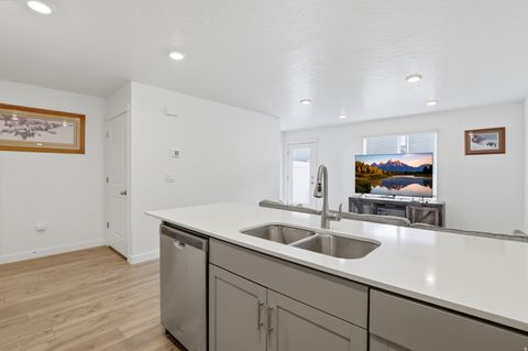 Tiny photo for 1152 E TRIDENT DR, Saratoga Springs, UT 84045 (MLS # 2155798)