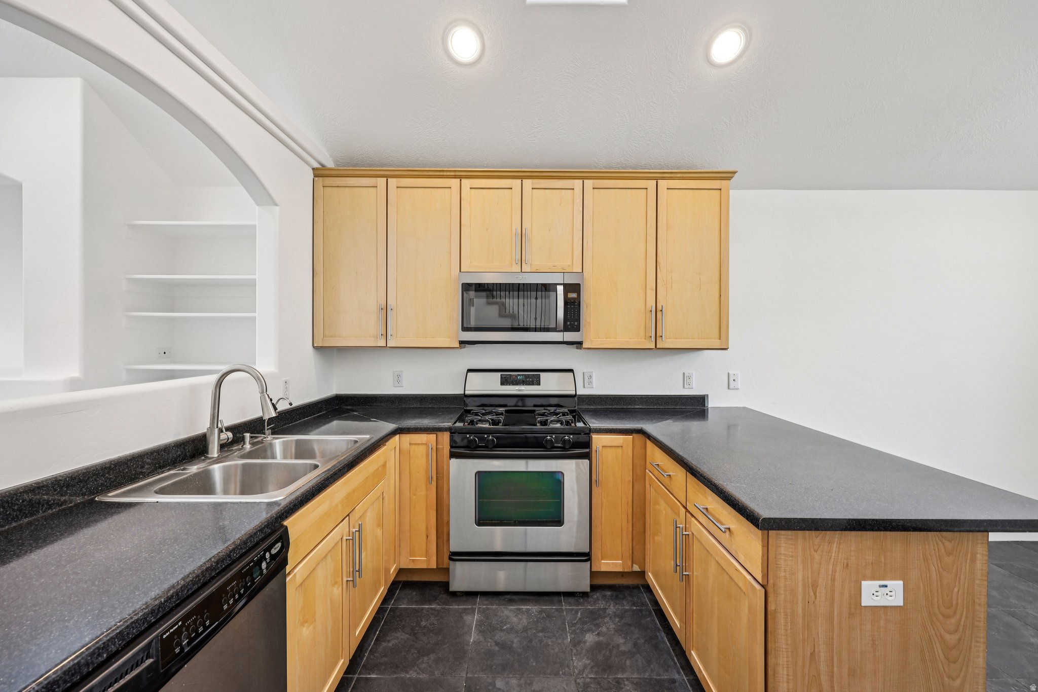 SAND DUNES CONDOMINIUMS PHASE 2 - Residential