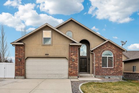 Photo of 3884 W CORAL DUNE DR, South Jordan, UT 84009 (MLS # 2136835)