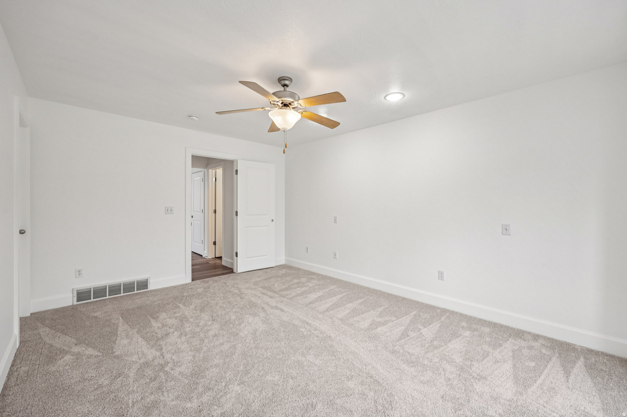 SAND DUNES CONDOMINIUMS PHASE 2 - Residential