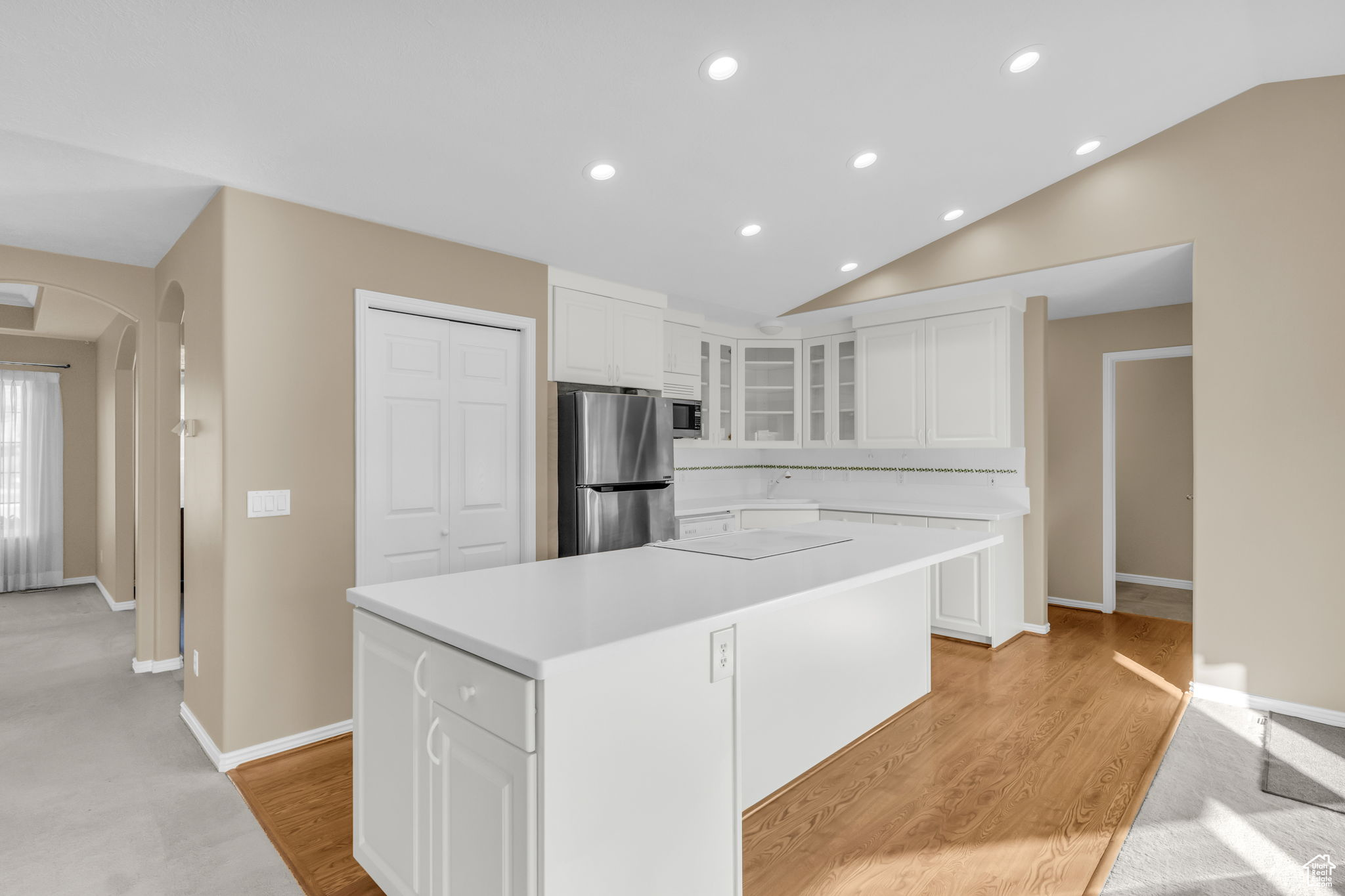 SHADOW VALLEY ESTATE - Residential