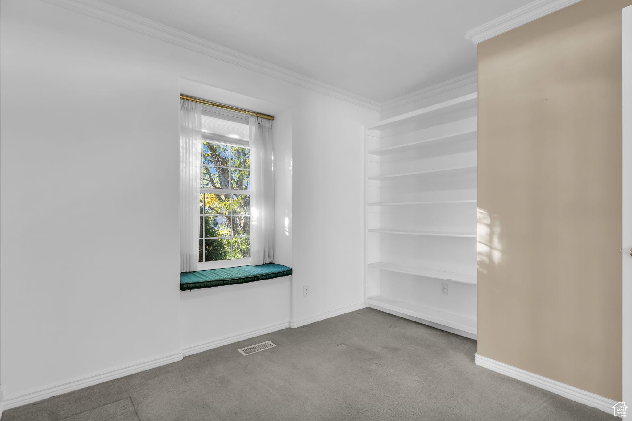 SHADOW VALLEY ESTATE - Residential