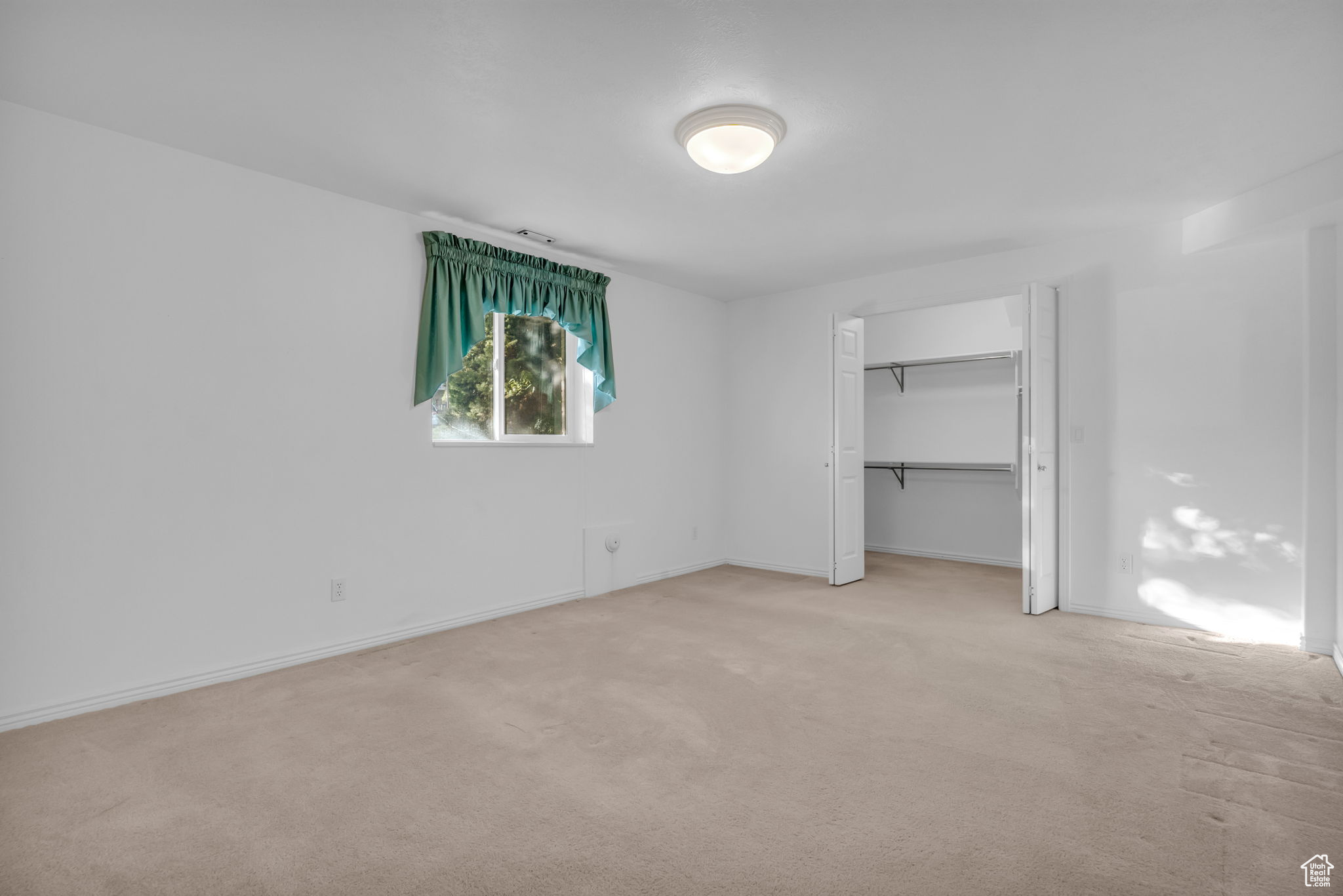 SHADOW VALLEY ESTATE - Residential