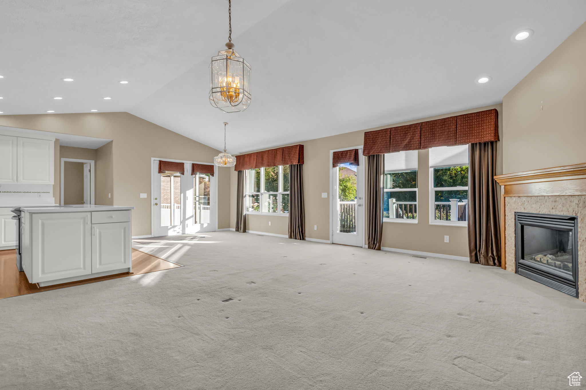 SHADOW VALLEY ESTATE - Residential