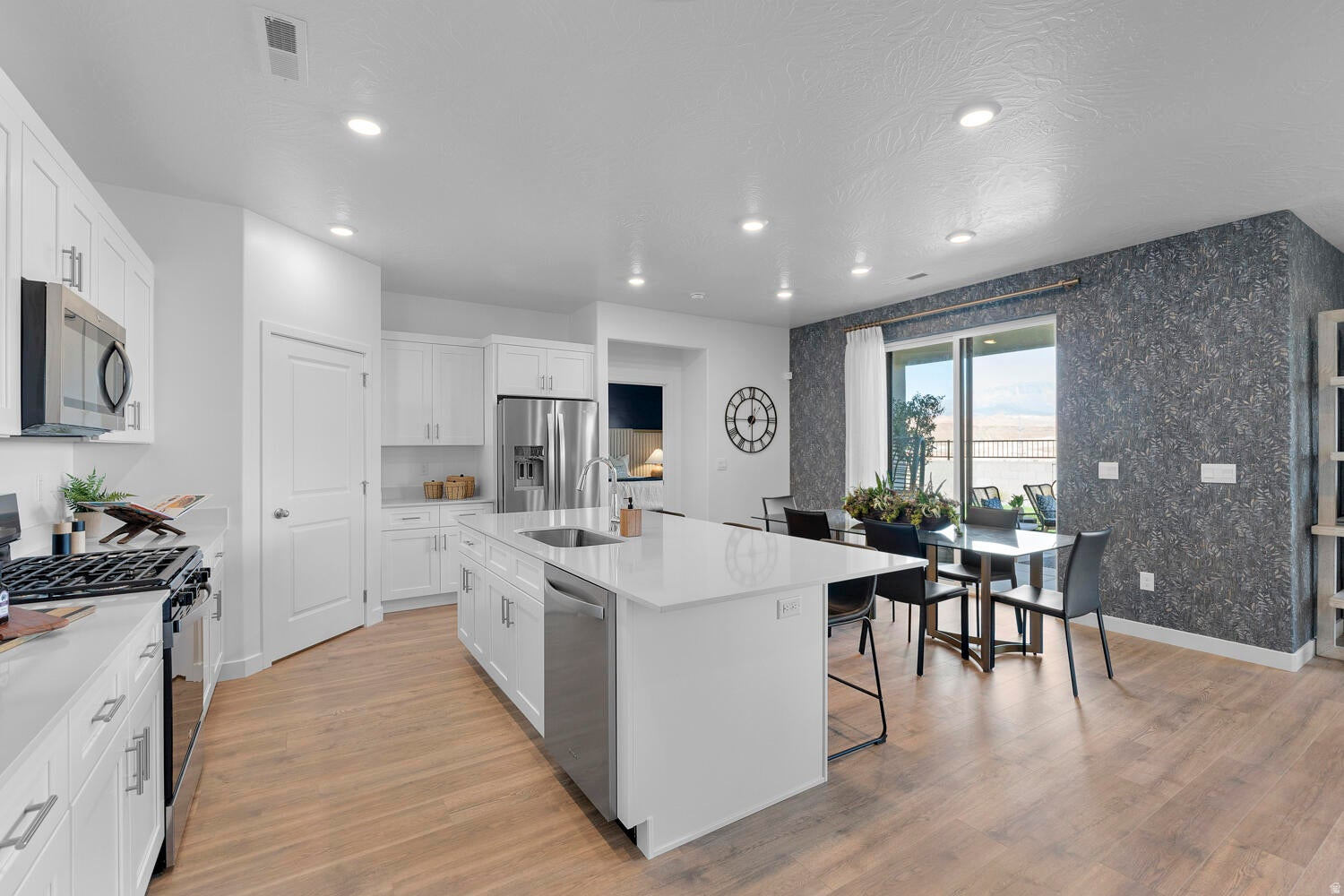 LONG VALLEY - Residential