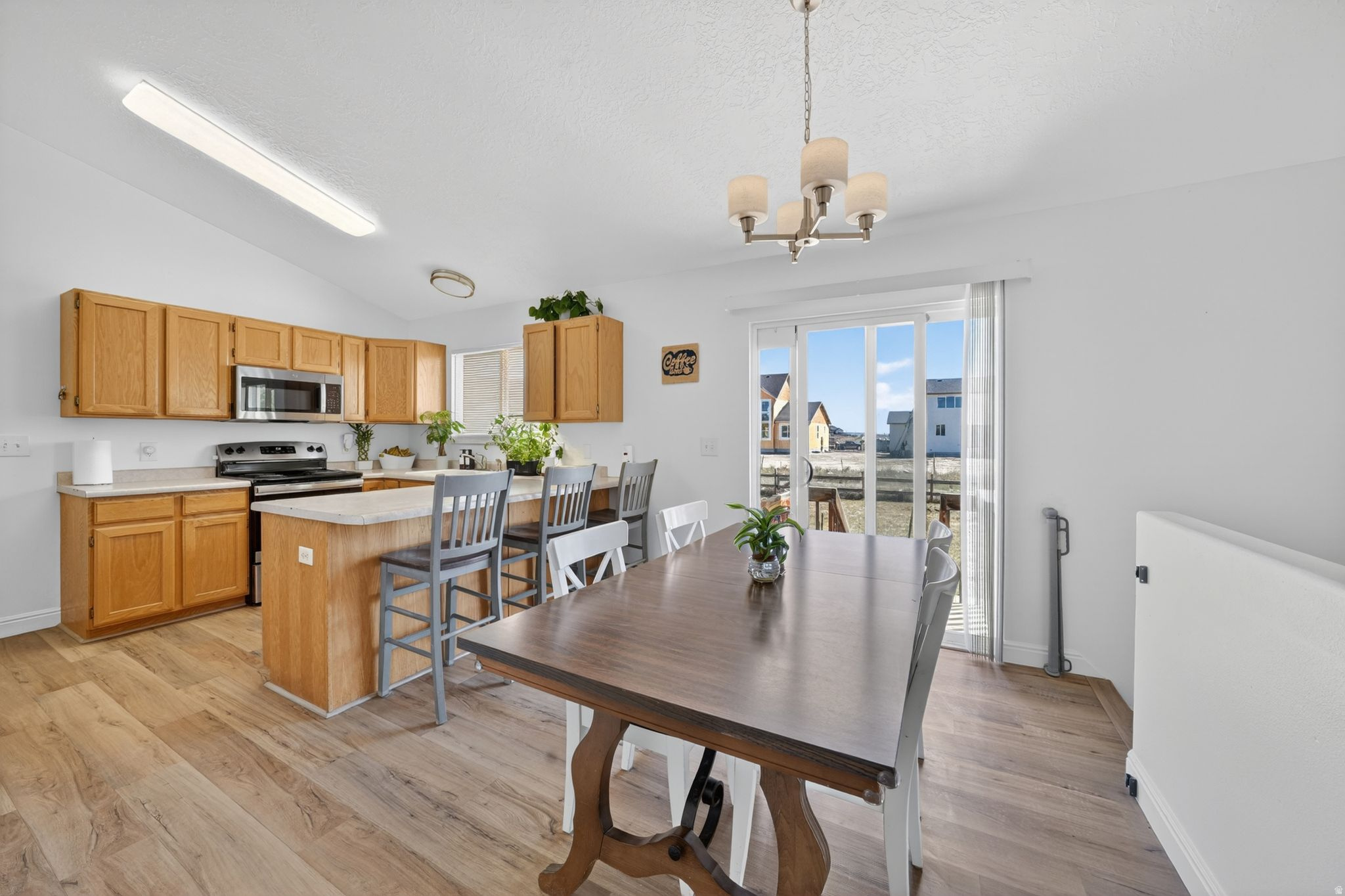 EAGLE POINT - Residential