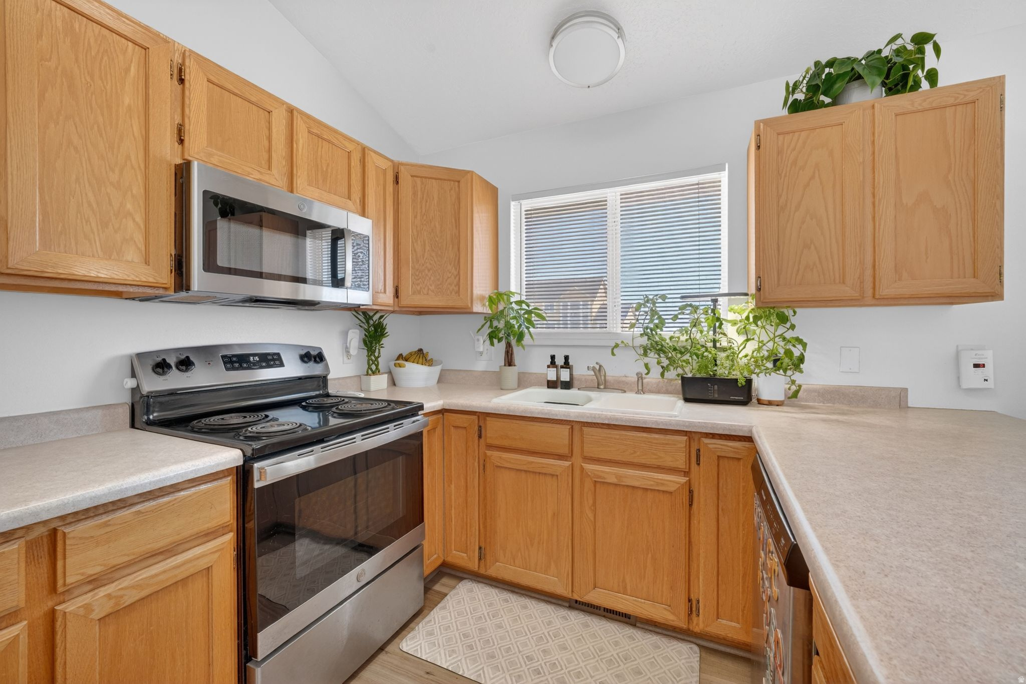 EAGLE POINT - Residential