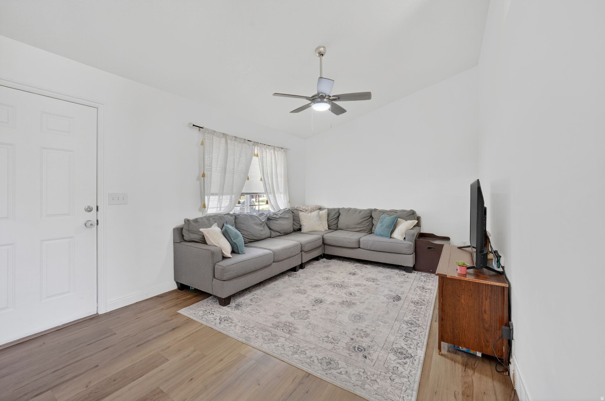 EAGLE POINT - Residential