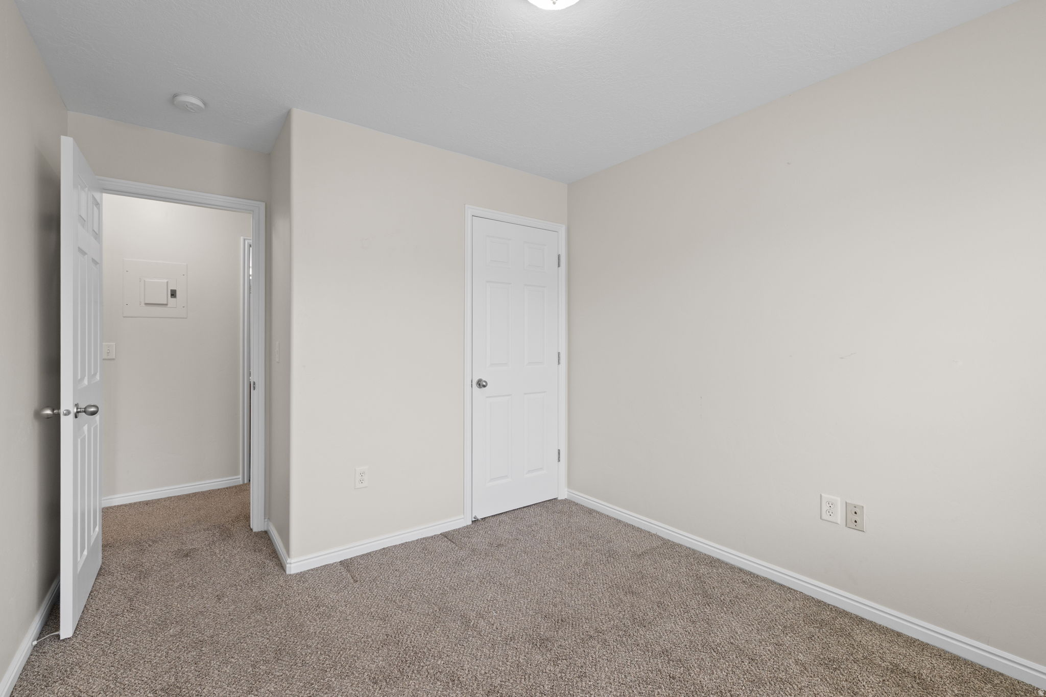 CASTLETON NORTH - Residential