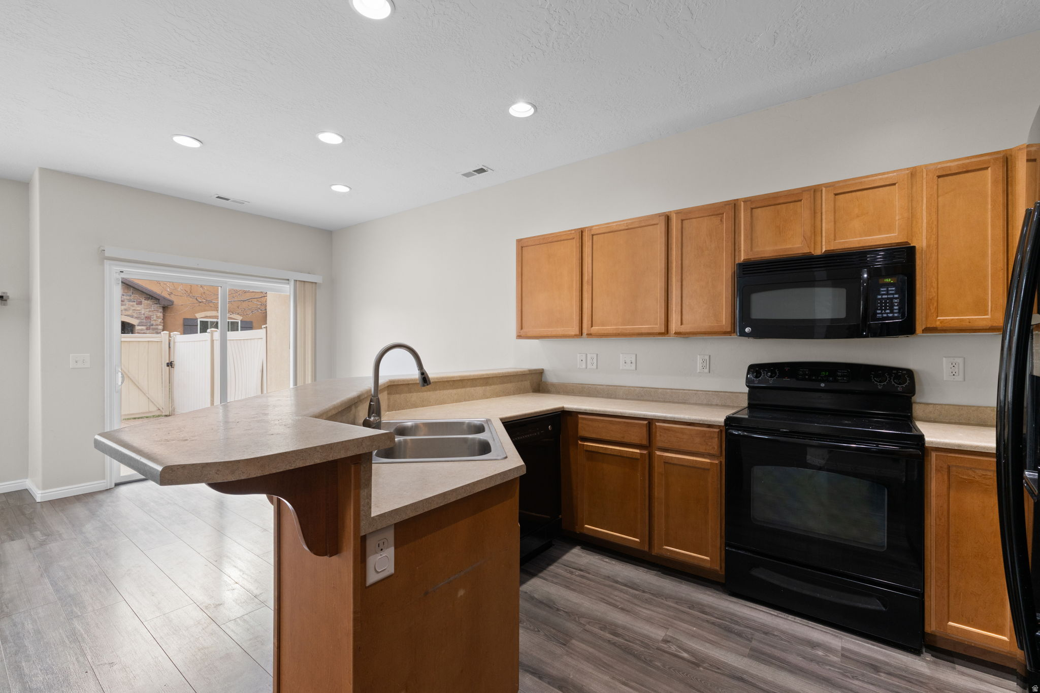 CASTLETON NORTH - Residential