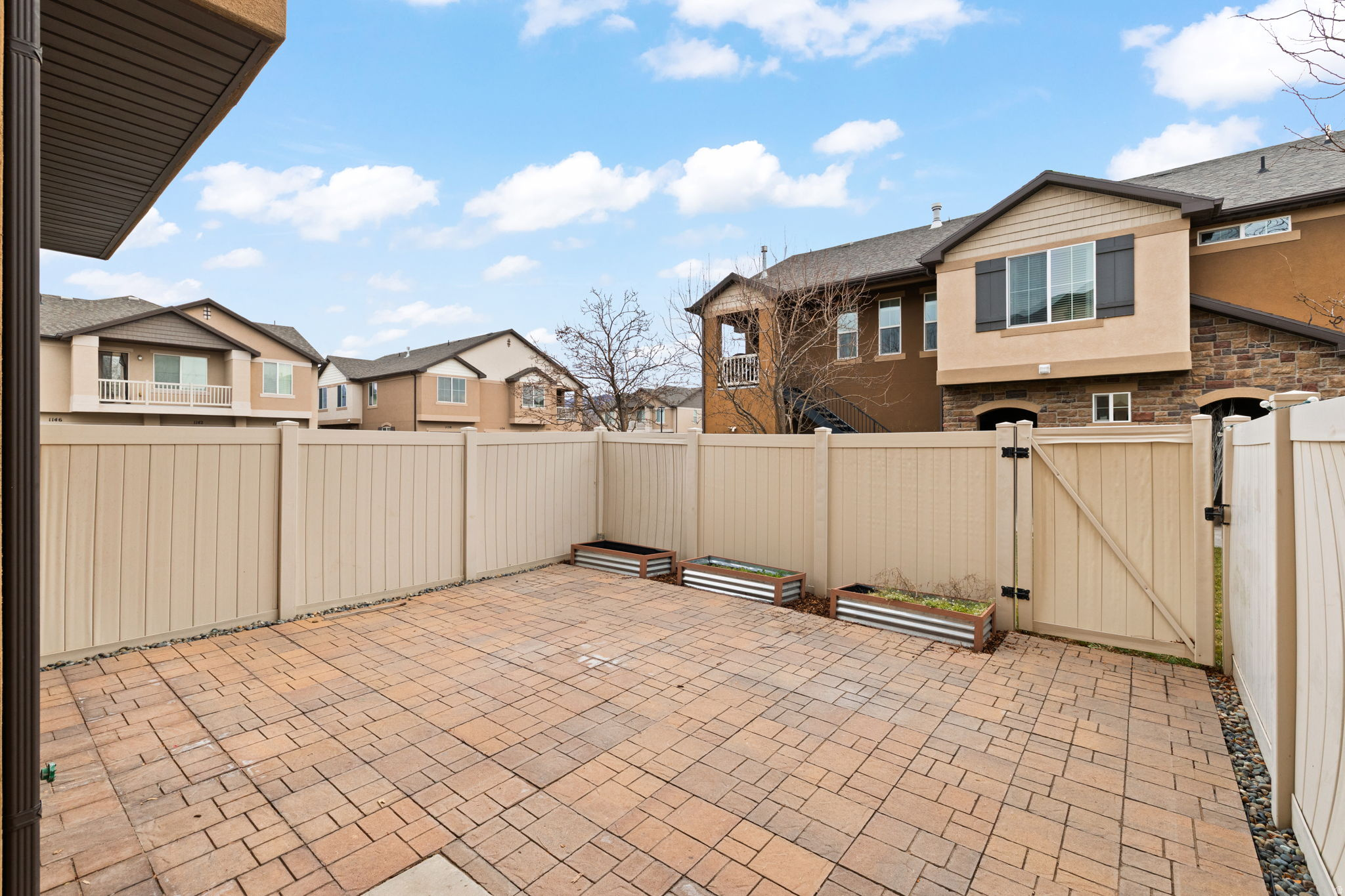 CASTLETON NORTH - Residential