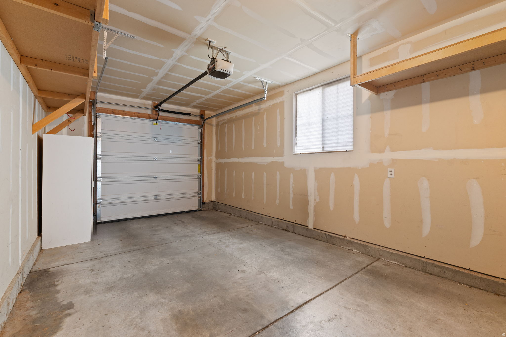 CASTLETON NORTH - Residential